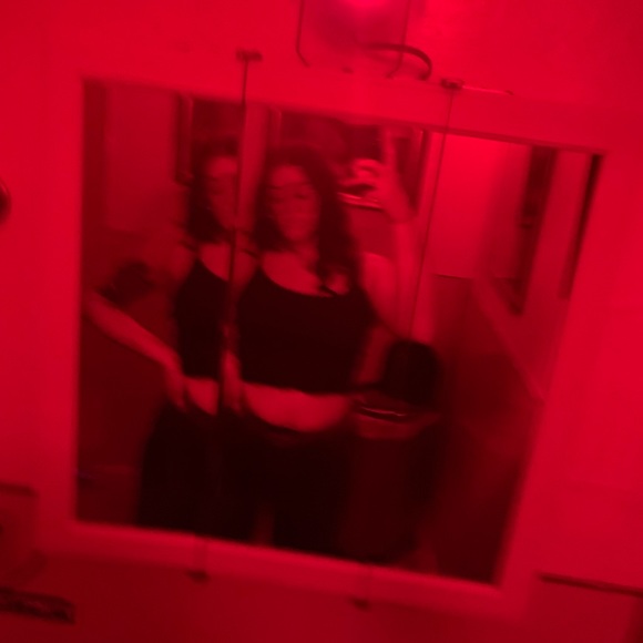 Meet your Posher, Gaby - Picture 1 of 1